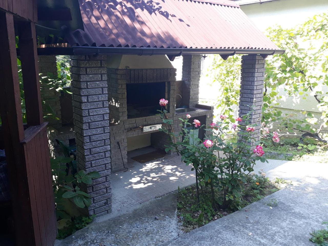 Котедж Лісовий затишок Glubokoye Экстерьер фото